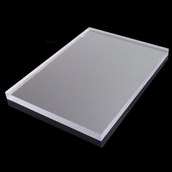 Tấm Acrylic trong suốt