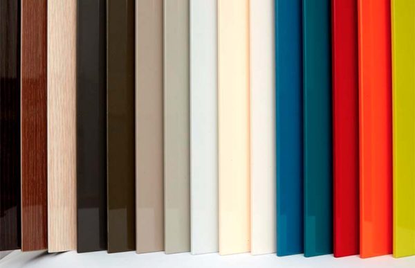 Acrylic là bề mặt phủ bên ngoài lớp gỗ công nghiệp