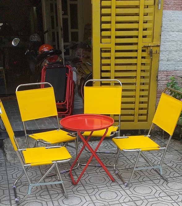 Thiết kế ghế xếp cafe linh hoạt