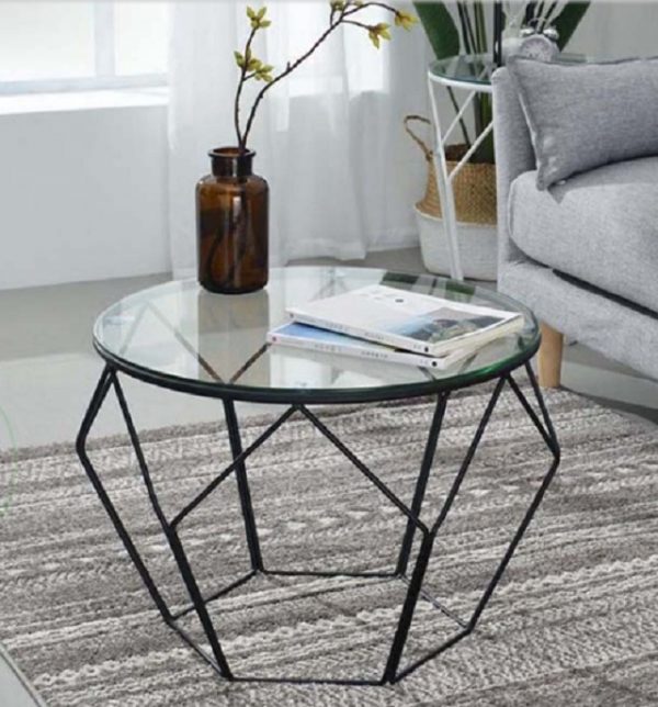 Bàn sofa mặt hình lục giác, chất liệu có thể là sắt, kính hoặc đá hoa cương tùy thích.