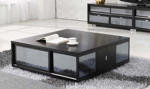 Bàn sofa mặt vuông đơn giản, có thể sử dụng mặt bàn chất liệu kính hoặc gỗ, đá hoa cương tùy thích.