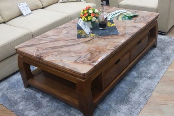 Bàn trà thiết kế mặt đá sang trọng mang vẻ đẹp tân cổ điển.
