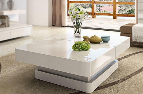 Bàn trà có phong cách thiết kế hiện đại, sang trọng.
